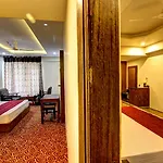 Hotel Maple Retreat