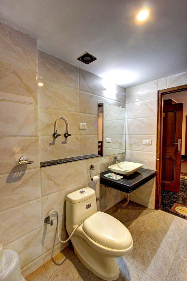 Maple Retreat Hotel